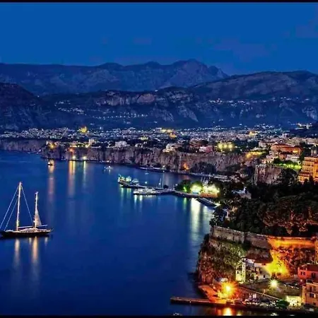 Flat Vesuvio View Near Ruins, Freeparking! Appartement *